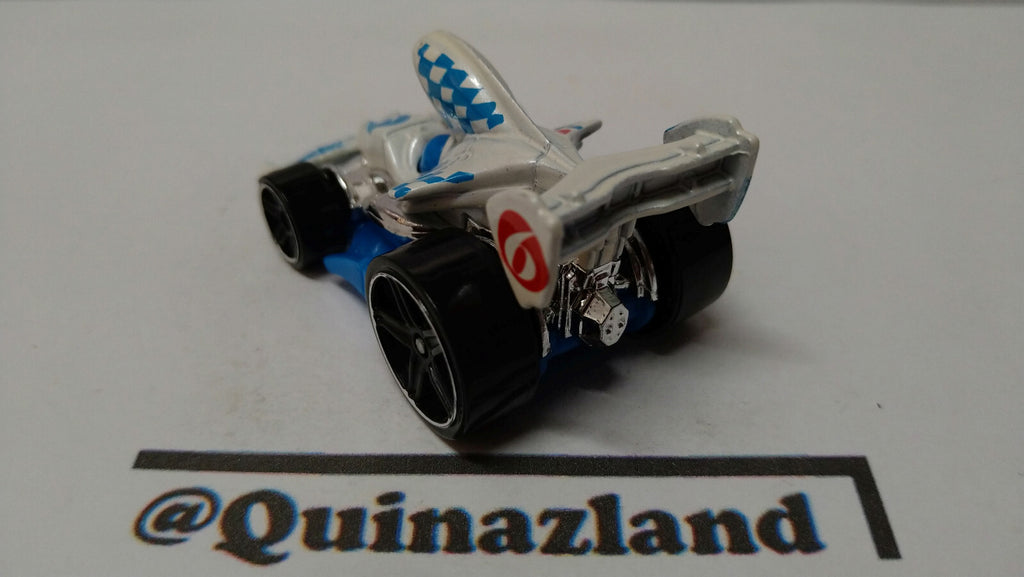 Hot Wheels Tarmac attack 2013-130  (A10)