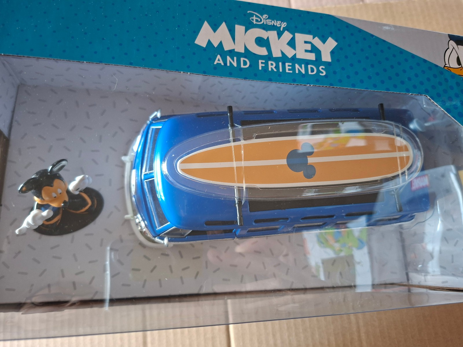 Jada 1/24 1962 Volkswagen T1 Bus & Disney Mickey Mouse Figure White Blue (ET)