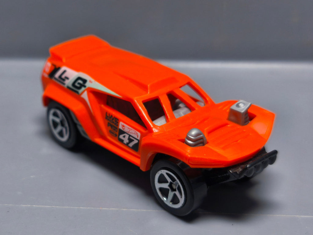 Hot Wheels Land crusher 2014-115  (A32)