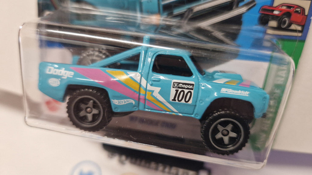 Hot Wheels 87 dodge D100 2024-038 (NP25)