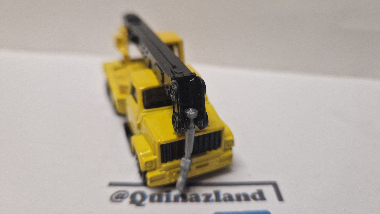 Majorette 1987/90 série 200 MIF GMC brigadier crane truck  (A27)