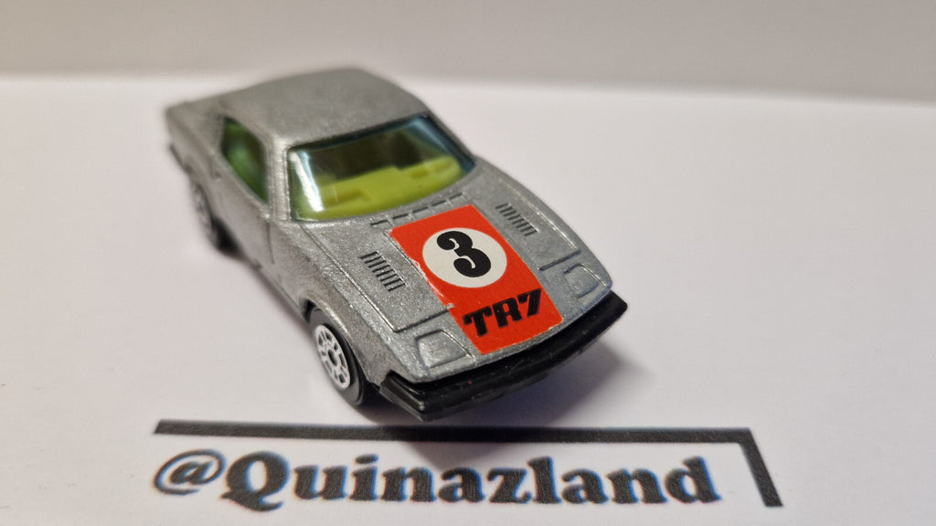 Corgi juniors  Triumph TR7  (A02)