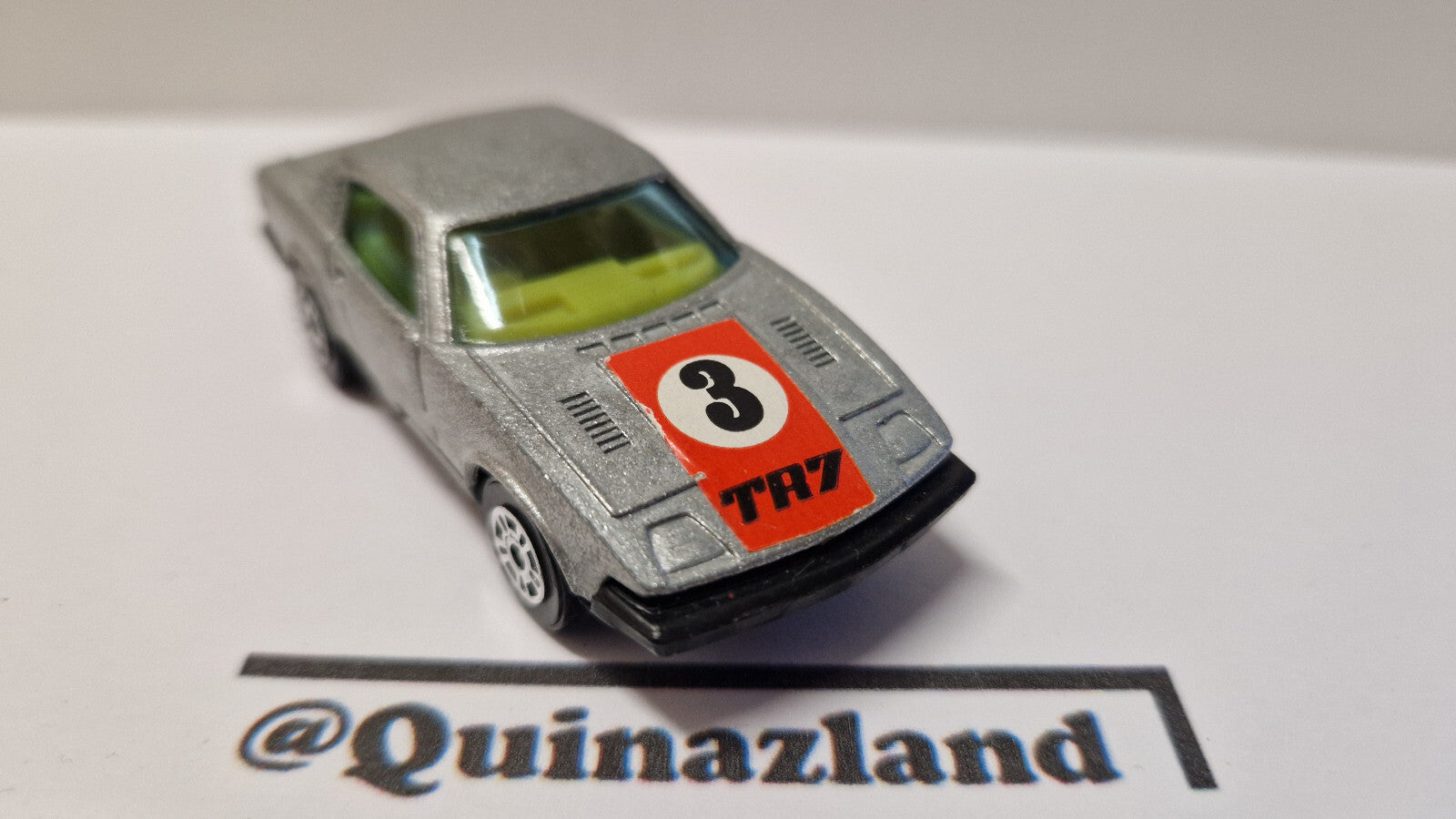 Corgi juniors  Triumph TR7  (A02)