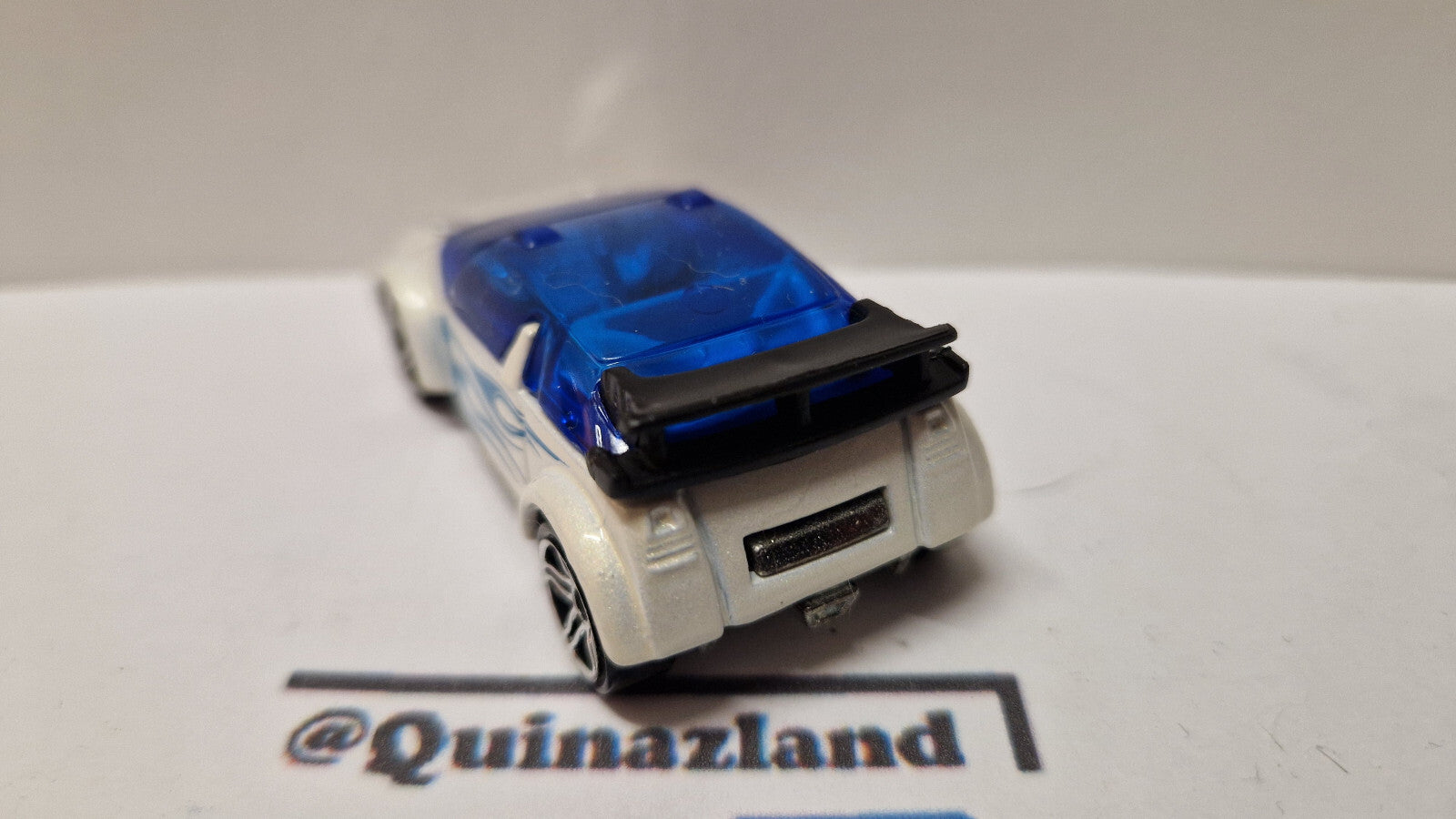 Hot Wheels 2007 deluxe collector exclusive Target  Super gnat   (A28)