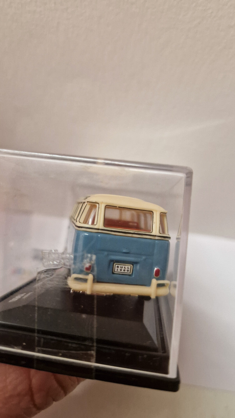 Schuco 1/72 Volkswagen bully samba  (NP31)