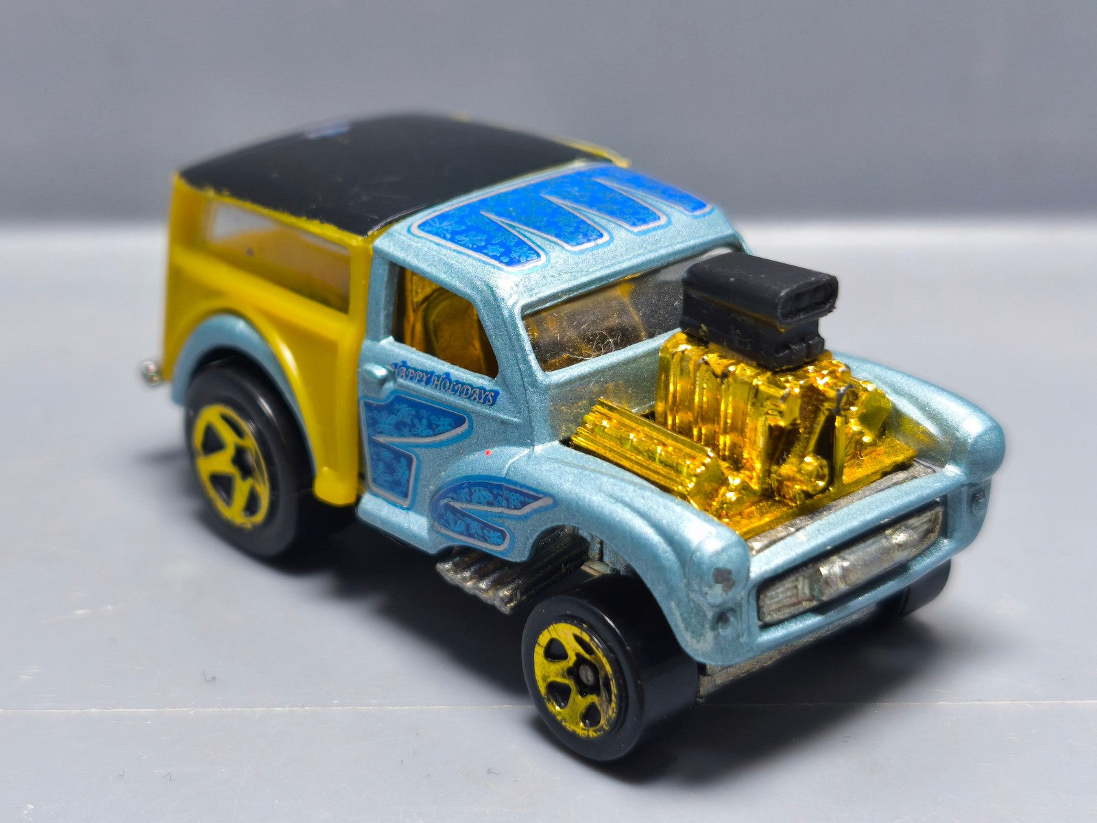 Hot Wheels Holiday Hot Rods Morris Wagon  (A04)