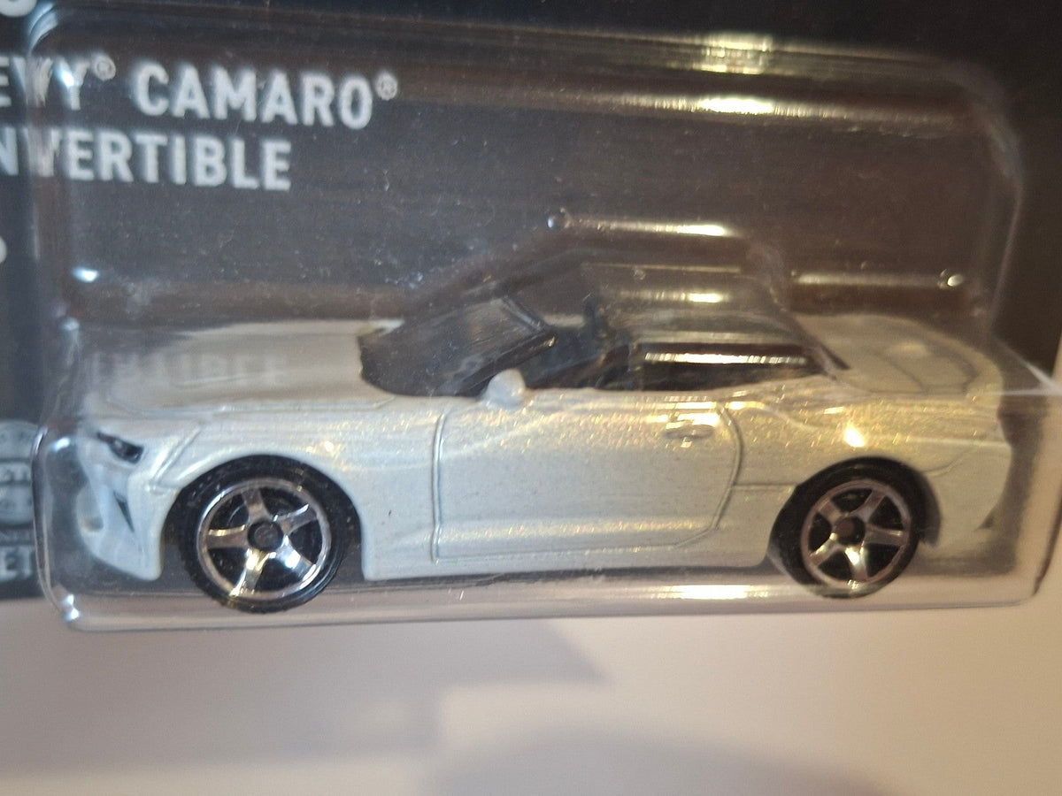 Matchbox 2025 American Convertible '16 Chevy Camaro Convertible   (NP28)