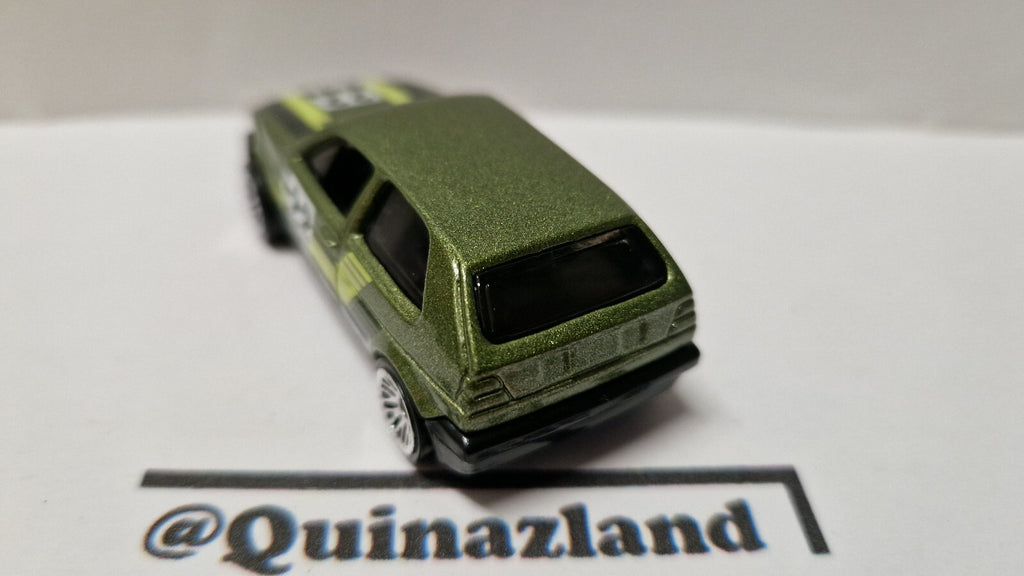 Hot Wheels 2021 street racers Volkswagen golf mk2  (A01)