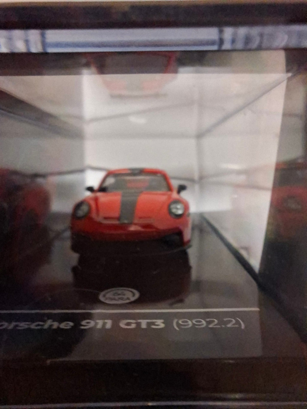 Para64 2025 Porsche 911 GT3 (992.2), guards red   (NP16)