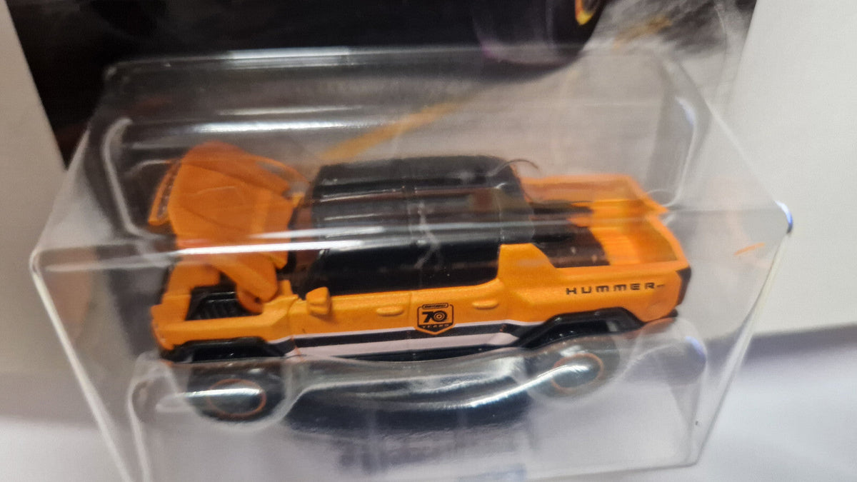 Matchbox 2023 Moving parts 70 years special edition  2022 Hummer EV  (NP24)