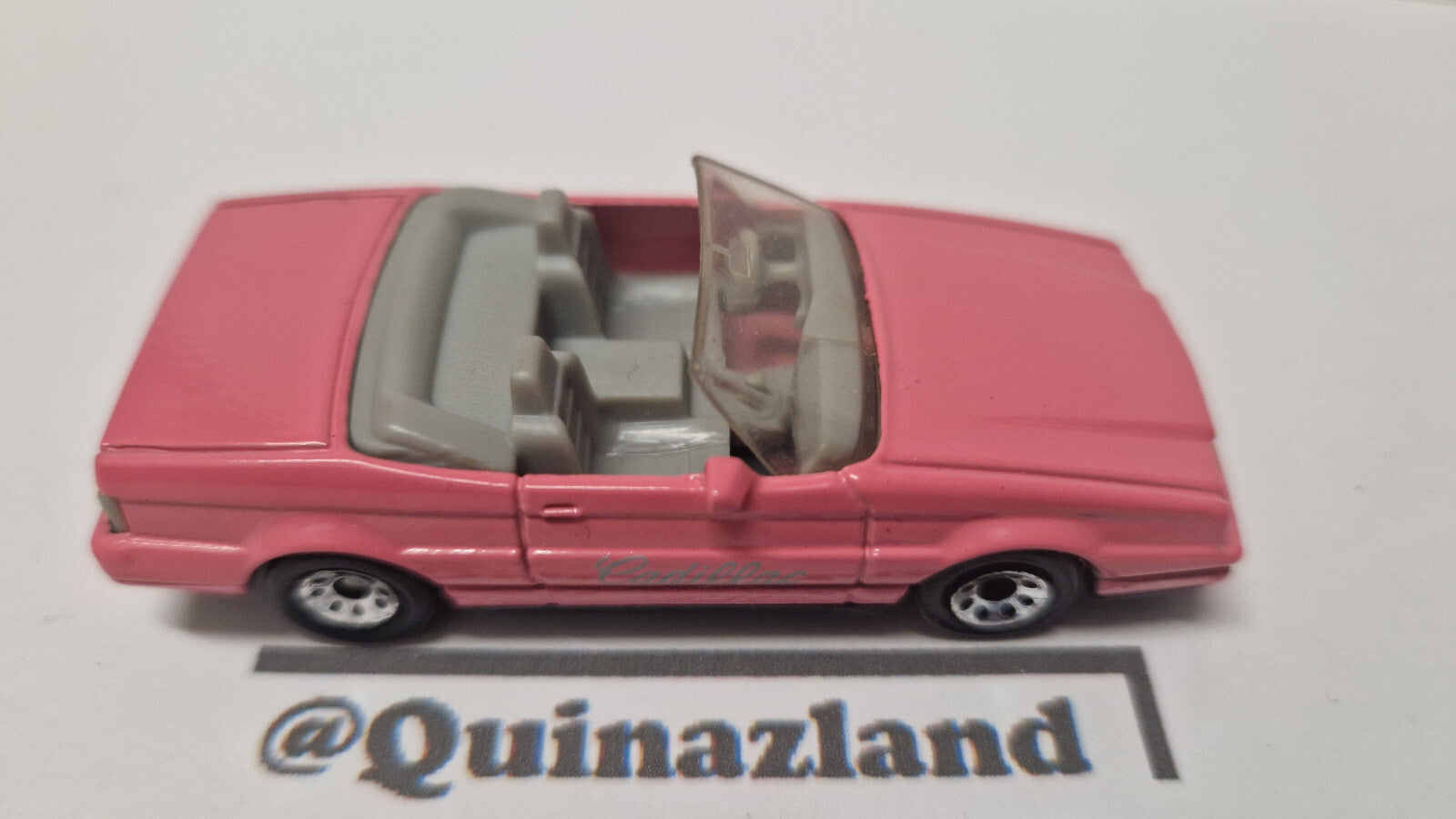 Matchbox 1988 mainline  Cadillac allanté (A15)
