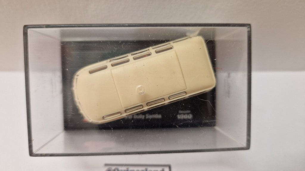 Schuco 1/72 Volkswagen bully samba  (NP31)