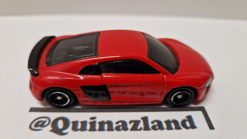 Tomica 2022 regular Audi r8 1/62 ⚠️ manque un peu de chrome sur les jante (CP05)