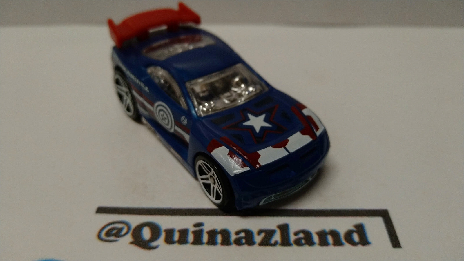 Hot Wheels 2015 Avengers Power Rage (A10)