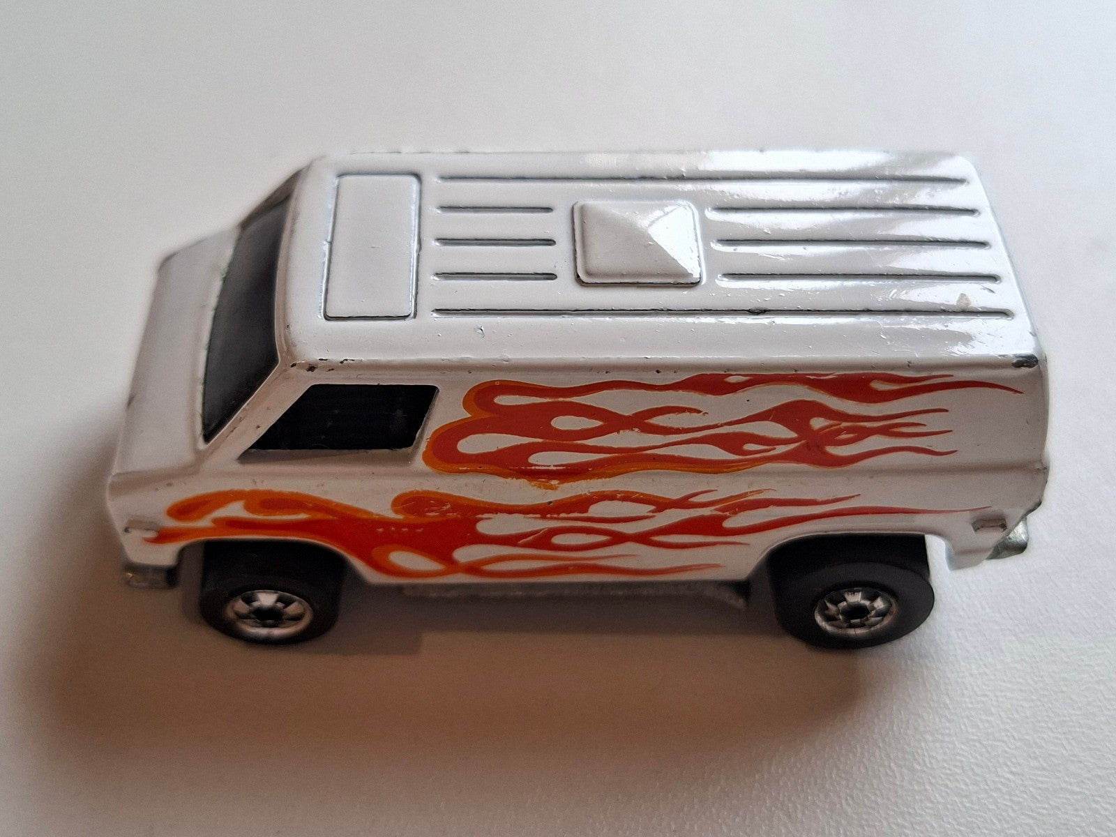 Hot wheels 1982 version Malaysia Super van  (A06)