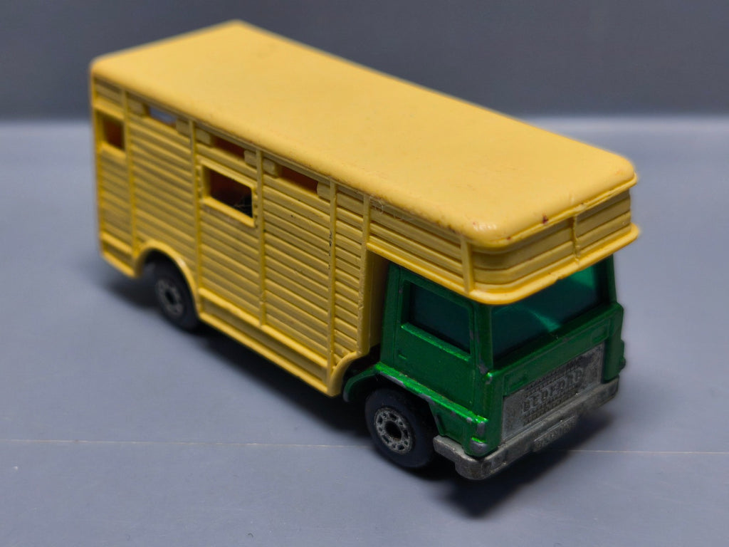 Matchbox Horse Box Bedford sans cheveaux (A17)