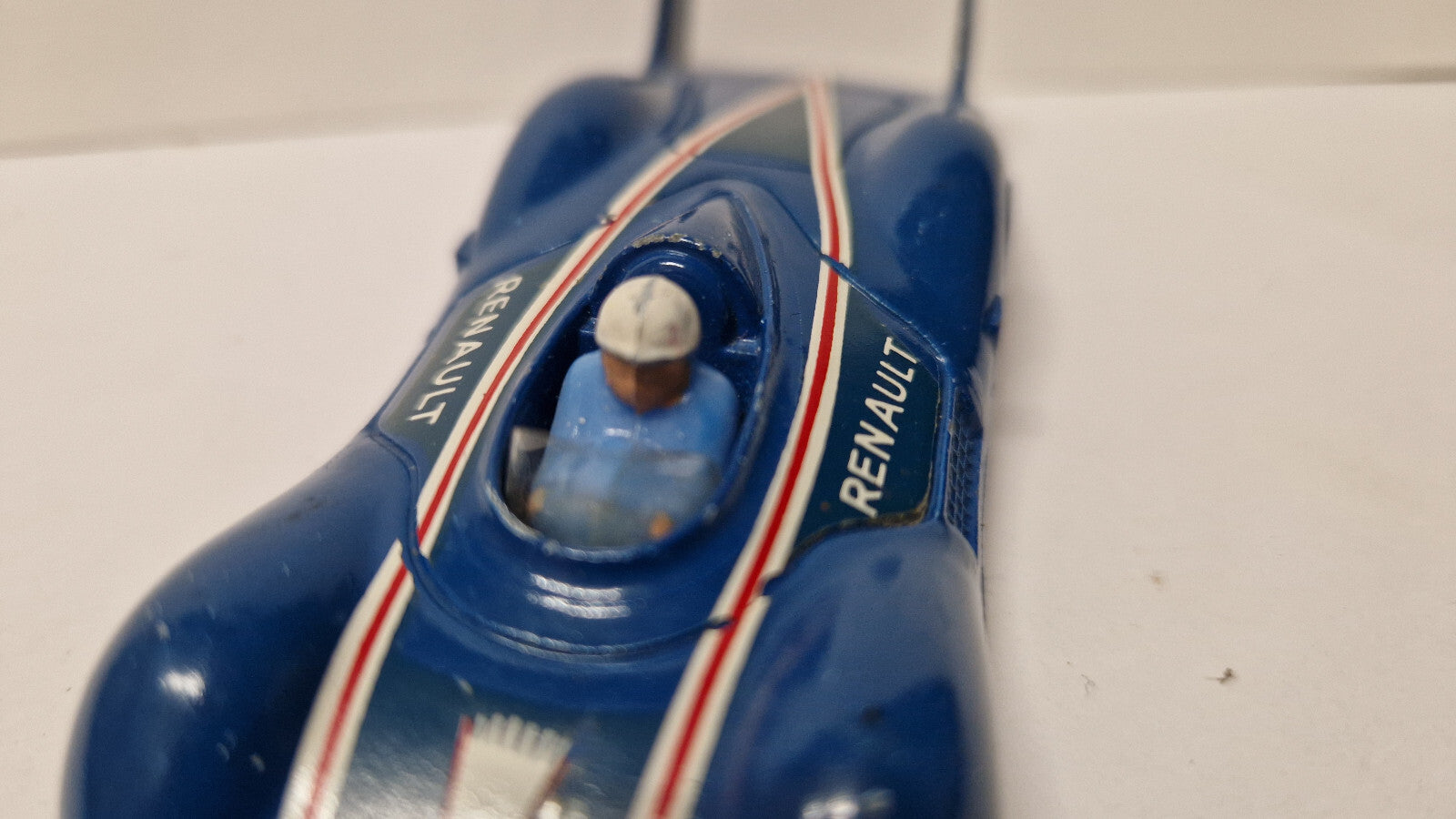CIJ 1/43 Renault étoile vilante  (NP26)
