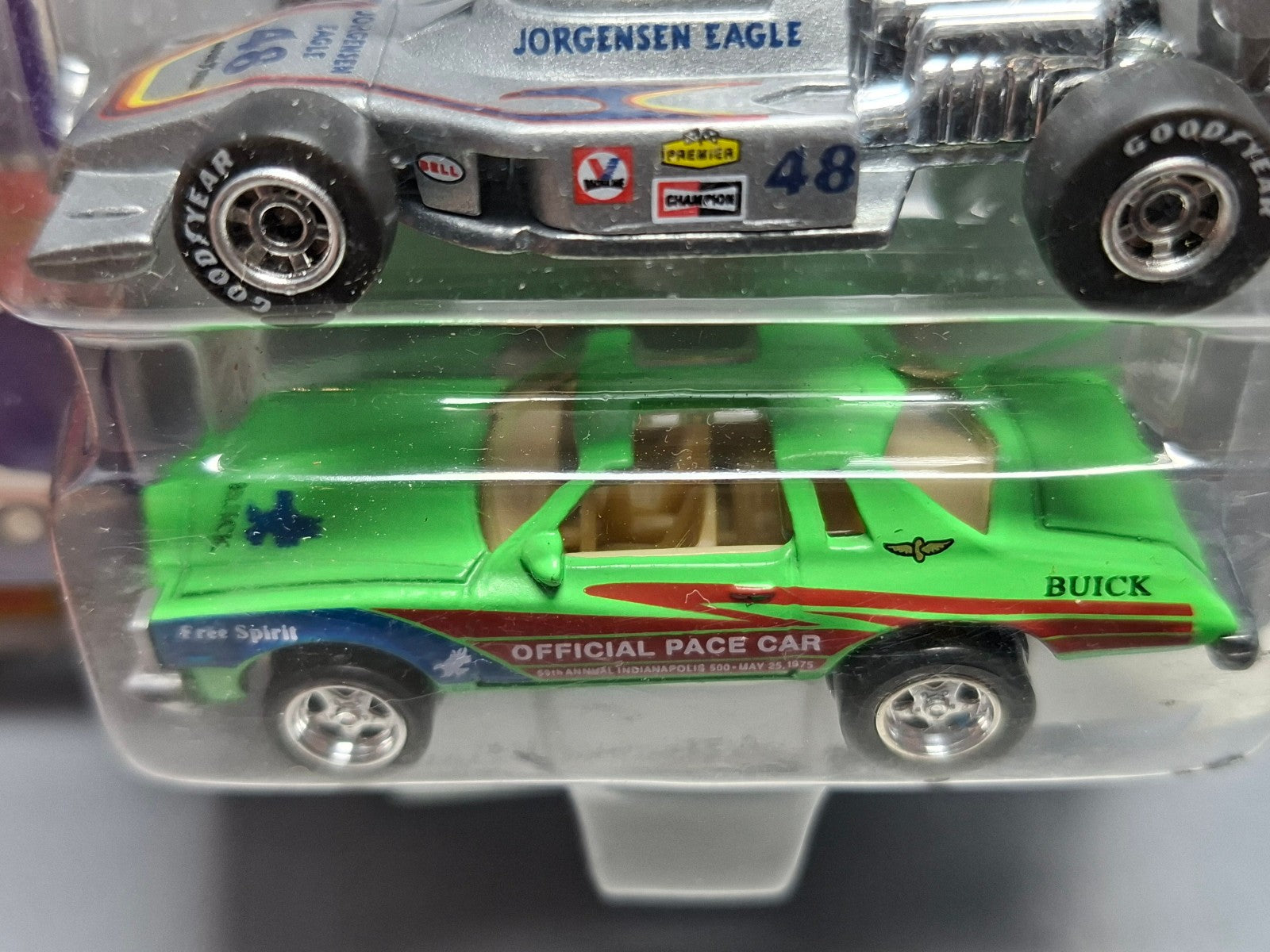 Johnny Lightning 1996 Indianapolis 500 1975 indy winner et buick pace    (NG46)