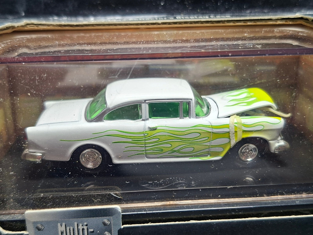 Hot Wheels 2000 cool collectible  1955 chevy bel-air voir élastiques  (NG13)