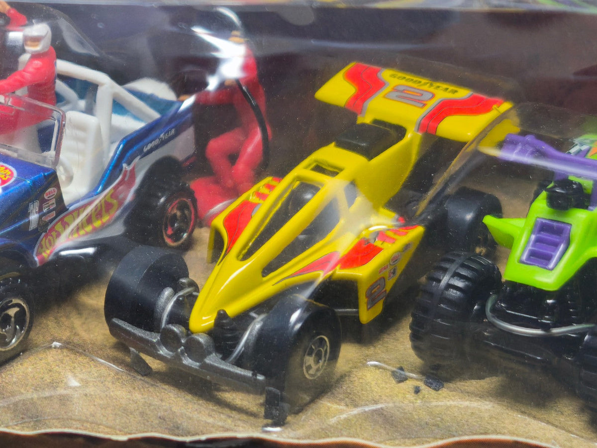 Hot Wheels 1998 off road racing exclusive kmart  (CT02)