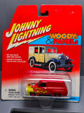 Johnny Lightning 2002 custom woodys & panels Chase 55 Ford panel delivery (NG80)