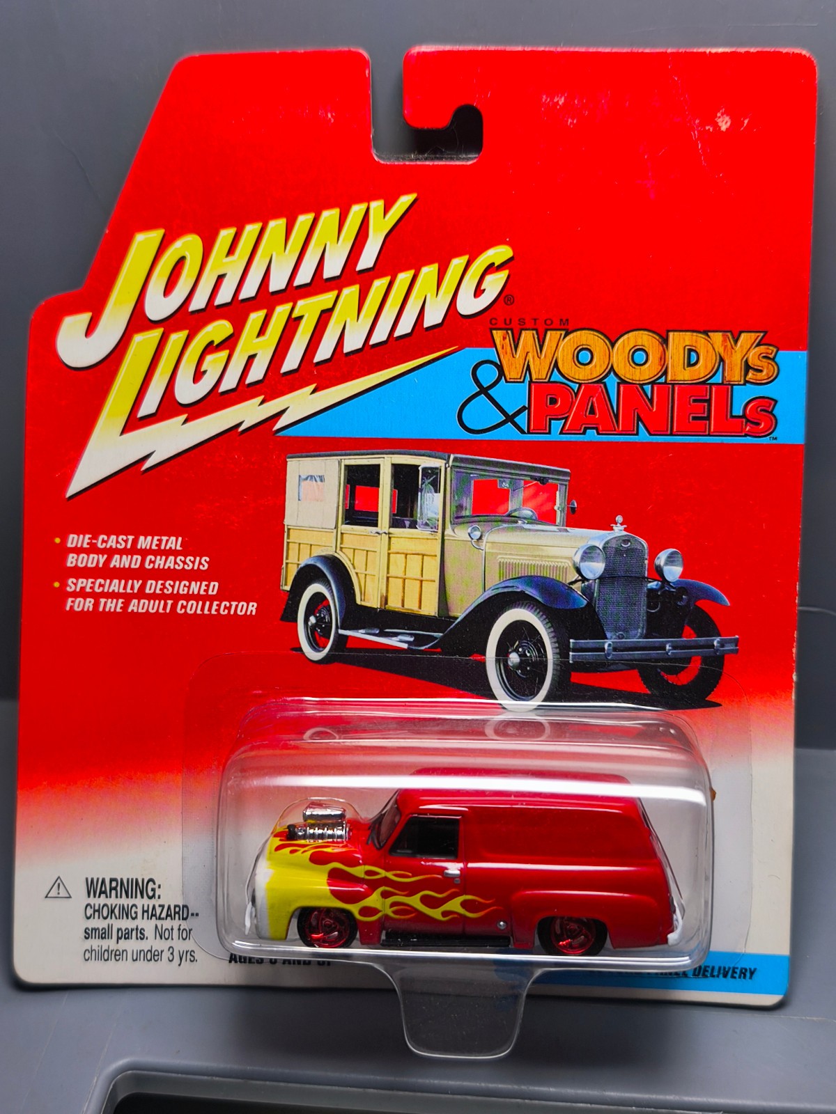 Johnny Lightning 2002 custom woodys & panels Chase 55 Ford panel delivery (NG80)