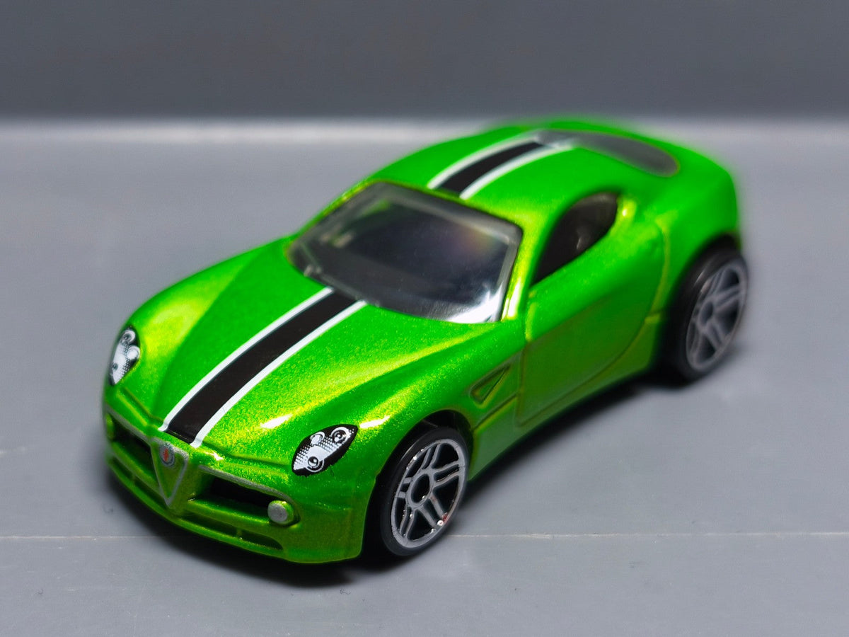 Hot Wheels 2016 multipack  Alfa romeo 8c   (A04)