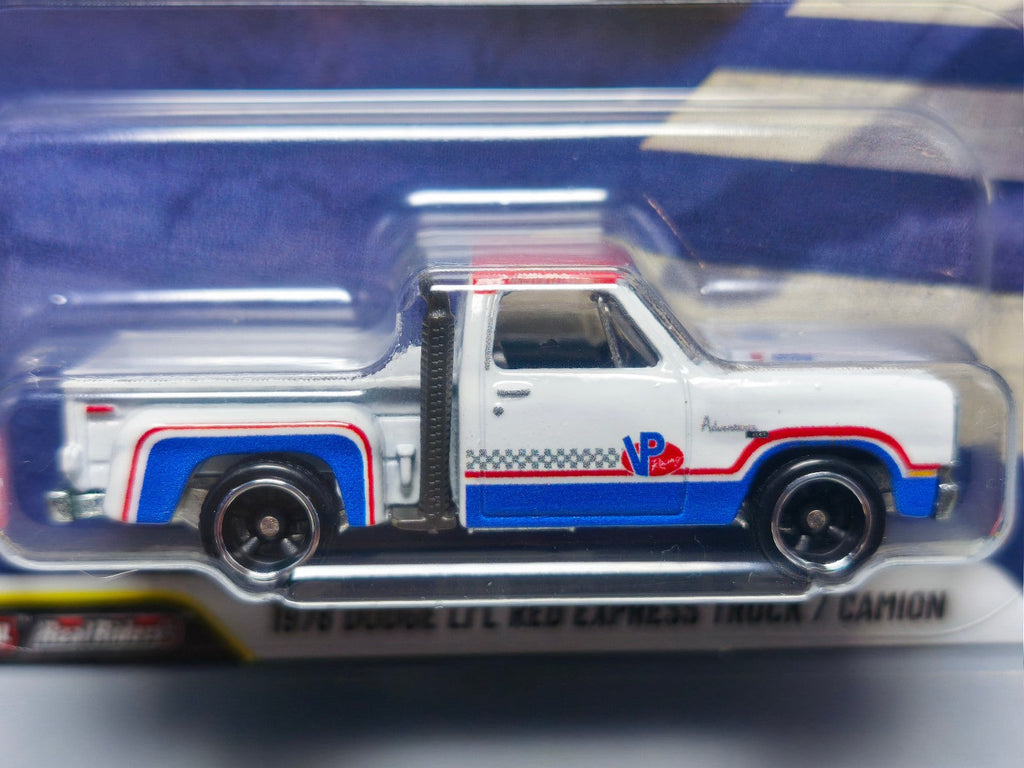 Hot Wheels 2026 Boulevard 1978 Dodge Li'l red express truck  (NG43)