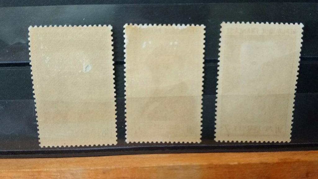 Lot 6 Timbres France personnages célèbres du XII au XIX siècle 1953