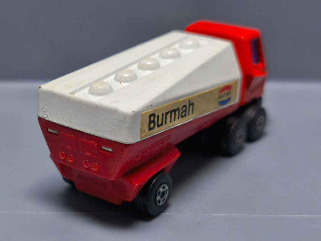 Matchbox Lesney Freeway gas tanker burmah Made in England (A03)