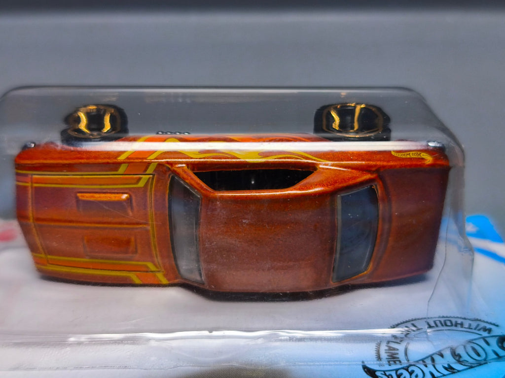 Hot Wheels  '67 Camaro   2020-231 (NP29)