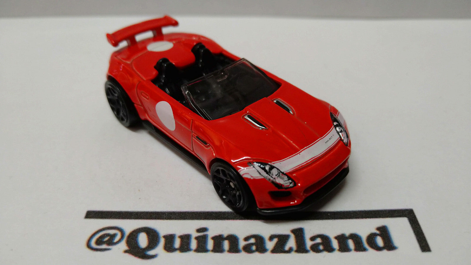 Hot Wheels 15 Jaguar f-type project 7 2016-111  (A16)