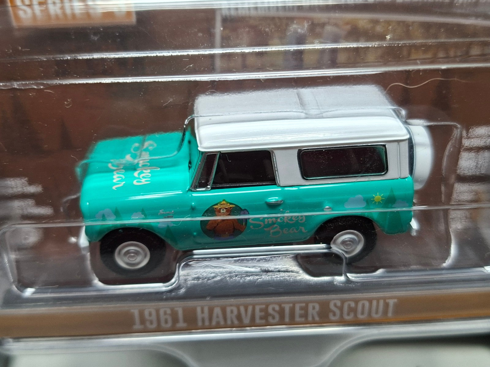 Greenlight Smokey Bear Series 3 1961 Harvester Scout  (NG38)