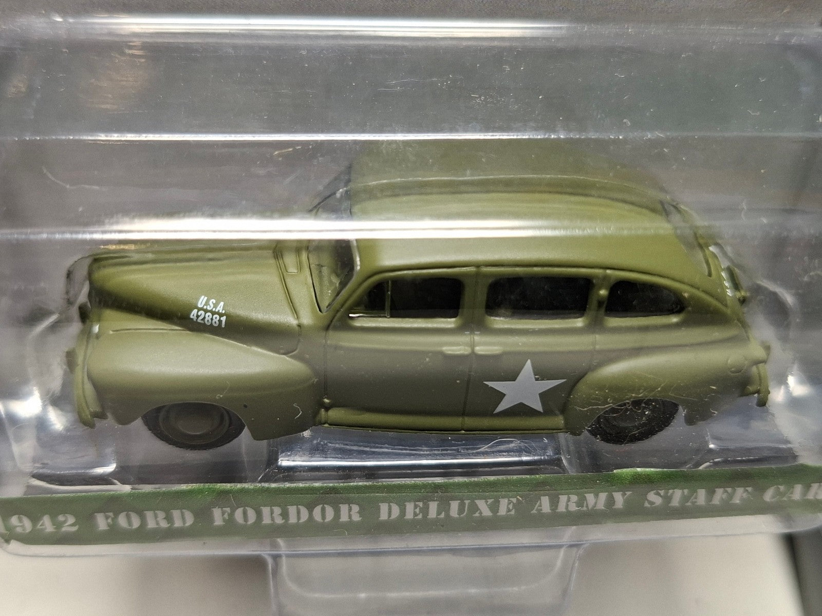 Greenlight Battalion 64 Series 4 1942 Ford Fordor Deluxe Army Staff Car  (NG29)