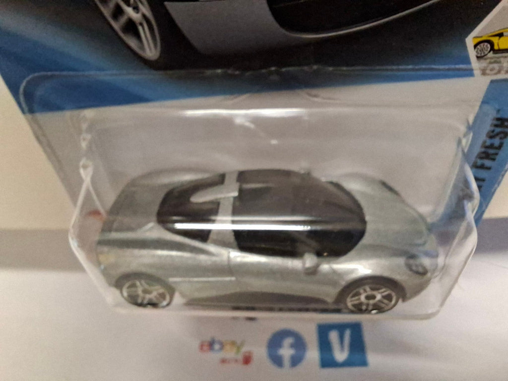 Hot Wheels Gordon Murray automotive T.33   2025-90 (NP15)