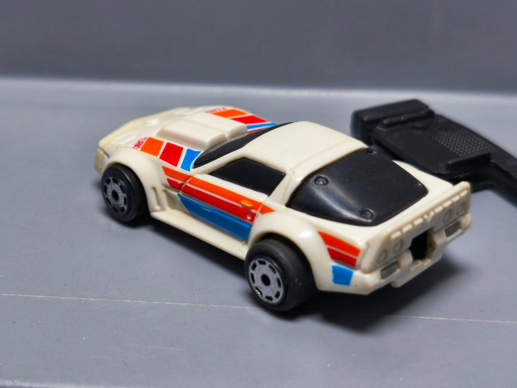 Matchbox Corvette Burnin Key Cars (A22)