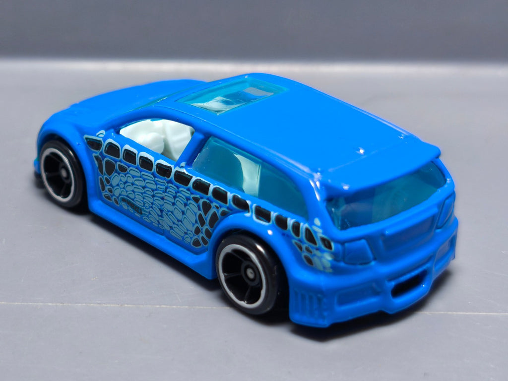 Hot Wheels 2015 mystery models  Audacious   (A03)