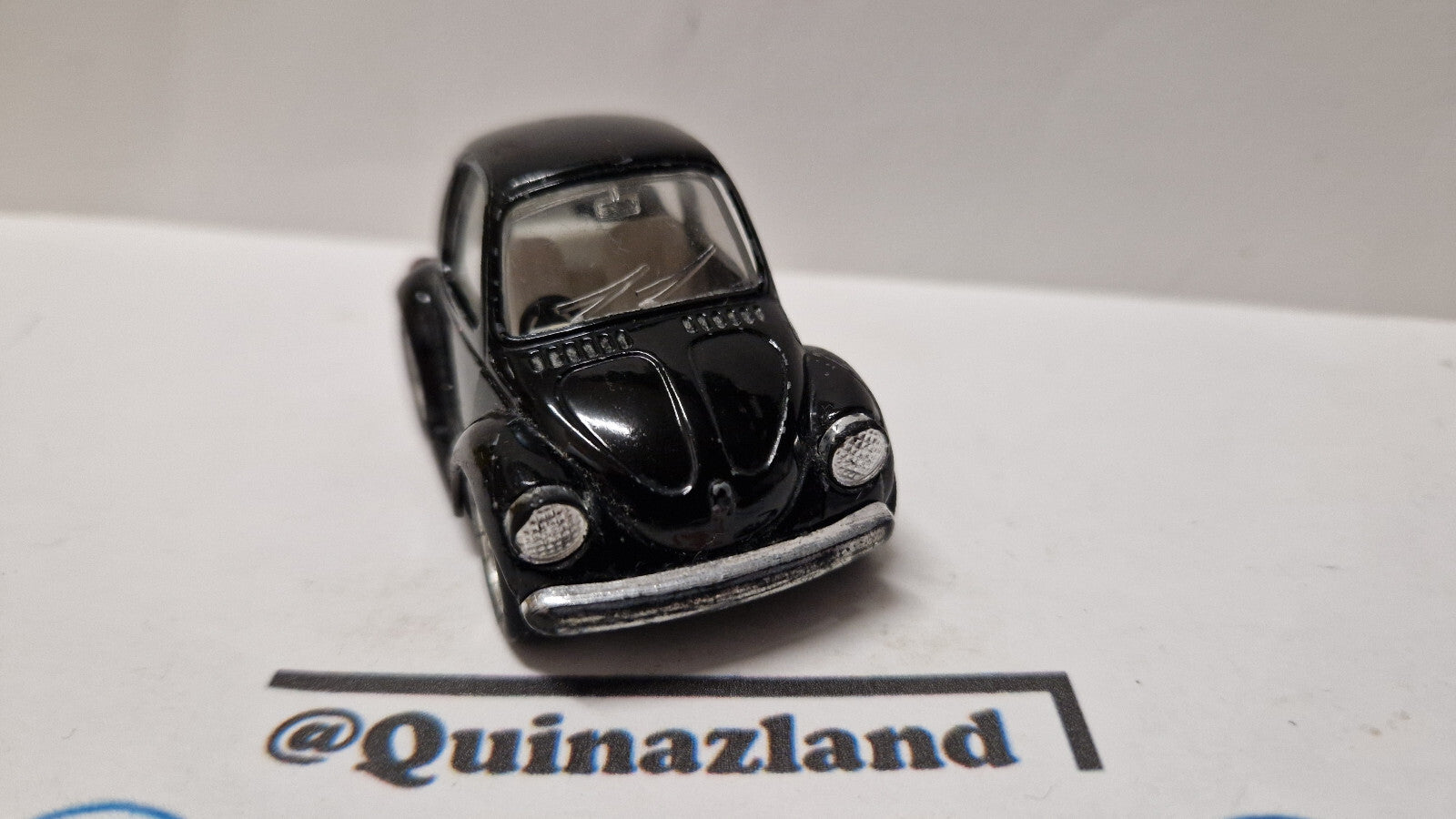 Kintoy Beetle 6 X 3,5 X 3 cm  (A24)