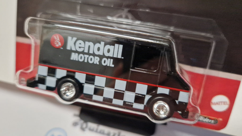 Hot Wheels Oil vintage  Combat medic kendall motor oil (NG81)