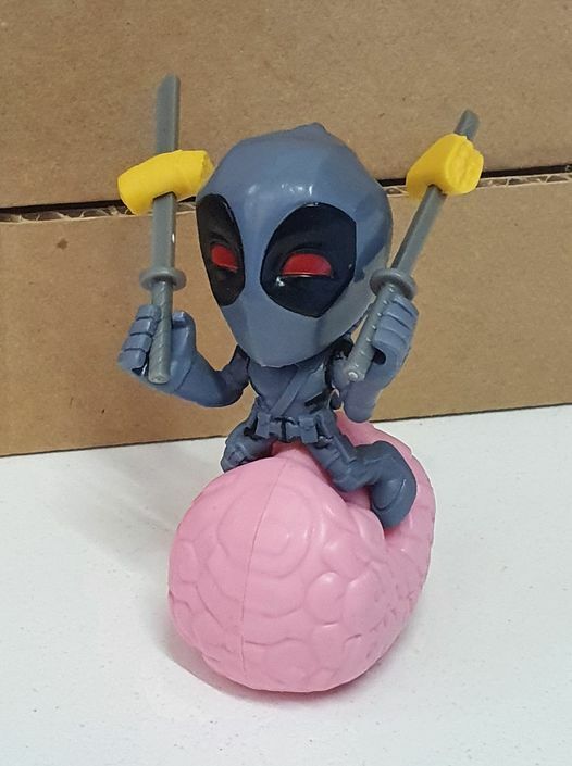 Marvel Bandai figurine Deadpool Chimichanga surprise gris nuage
