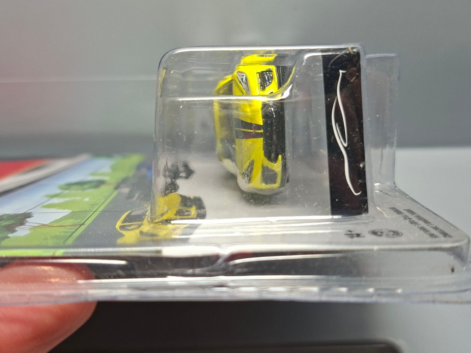 Greenlight 2022 Chevrolet Corvette Convertilble in Accelerate Yellow  (NG11)
