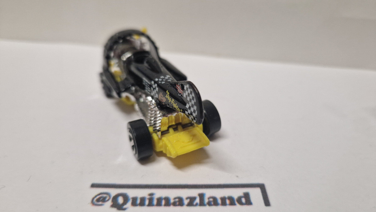 Hot Wheels Dogfighter version 5sp 1998-738  (A29)