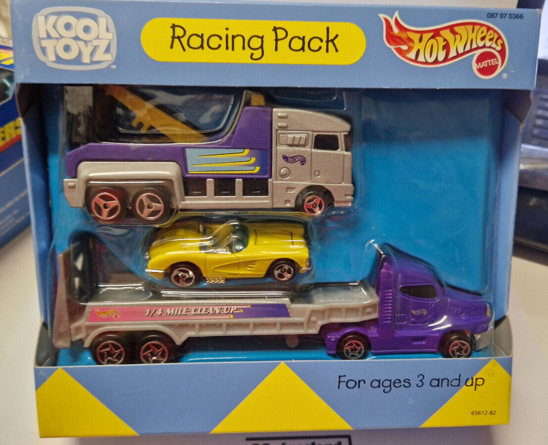 Hot Wheels 2000 exclusive target Kool toyz '58 Corvette   (ET)