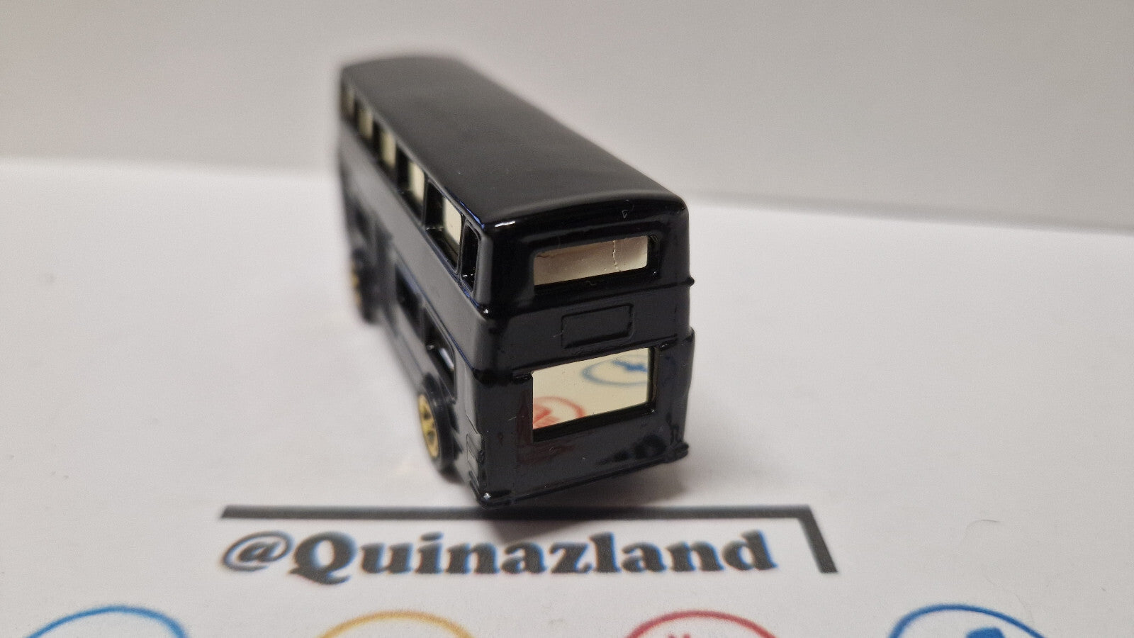 Hot Wheels 1996 FAO Schwarz gold série collection IlI London bus  (A21)