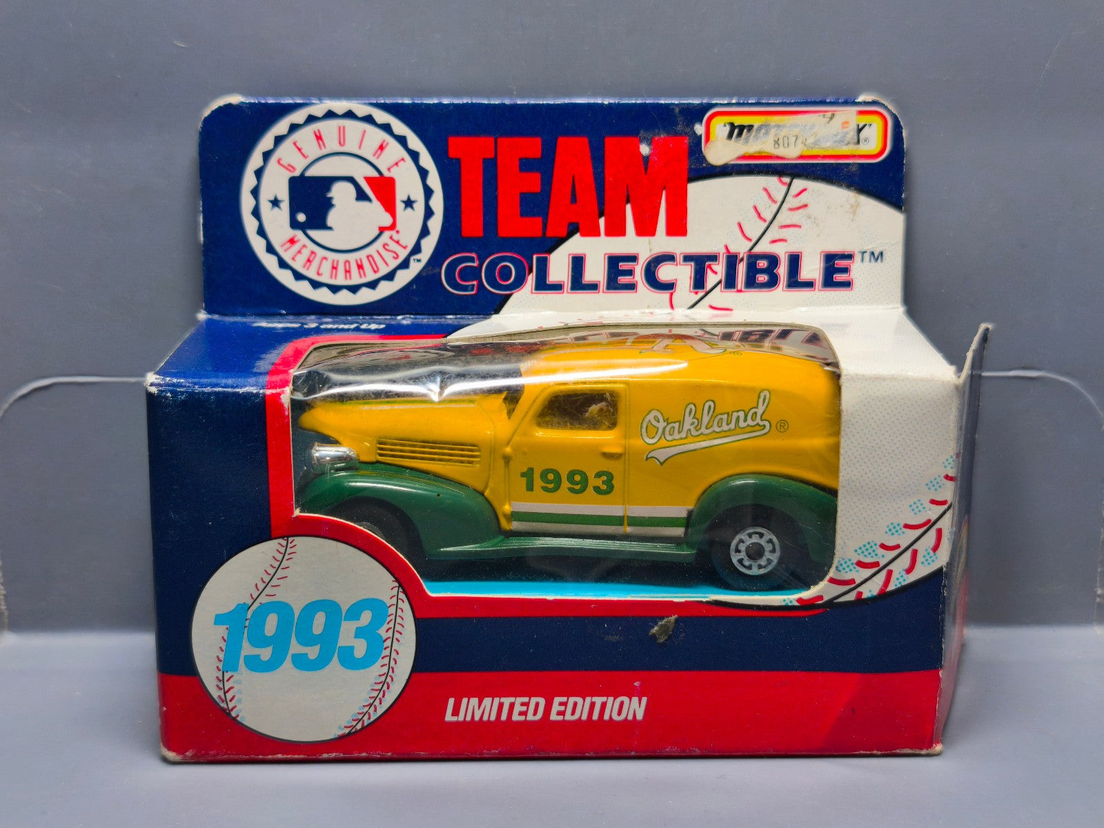 Matchbox Team Collectible 1993 39 chevy sedan Oakland athletics  (NP43)