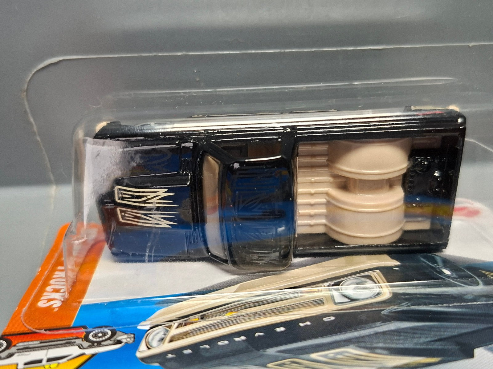 Hot Wheels '67 Chevy C10 2025-021  (NP02)