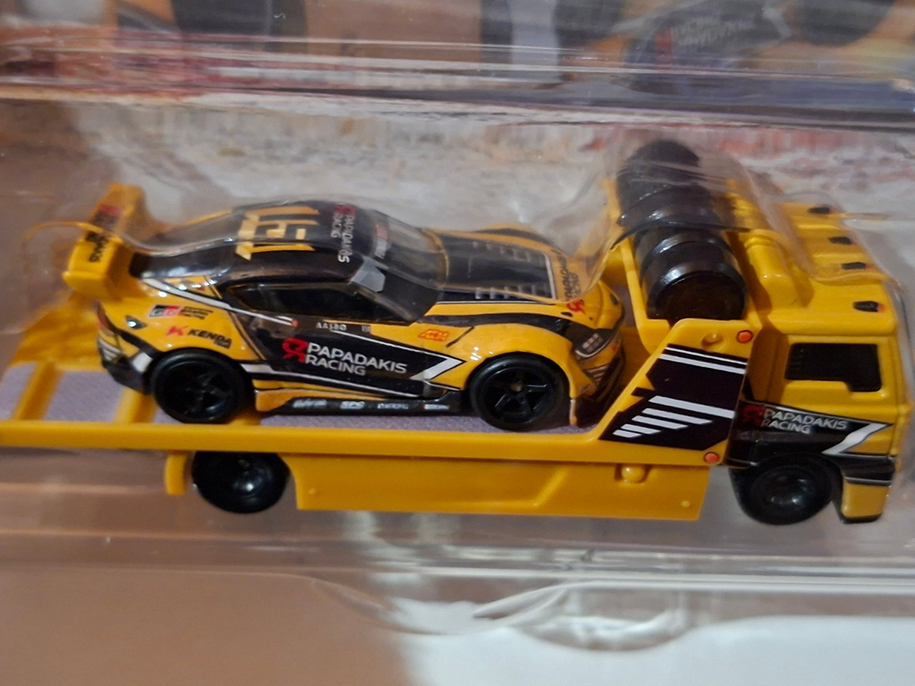 Hot Wheels 2025 Team Transport MIX J ’20 TOYOTA GR SUPRA / FLEET STREET #86 (CT13)