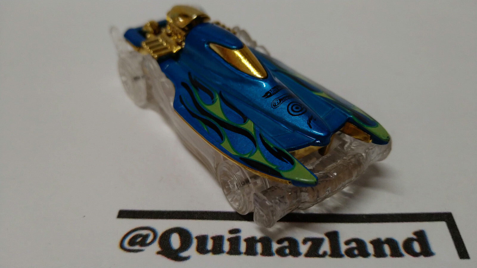Hot Wheels Mad splash 2012-029  (A11)