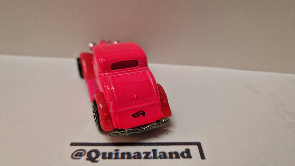 Hot Wheels 3 window 34 1996-451  (A28)