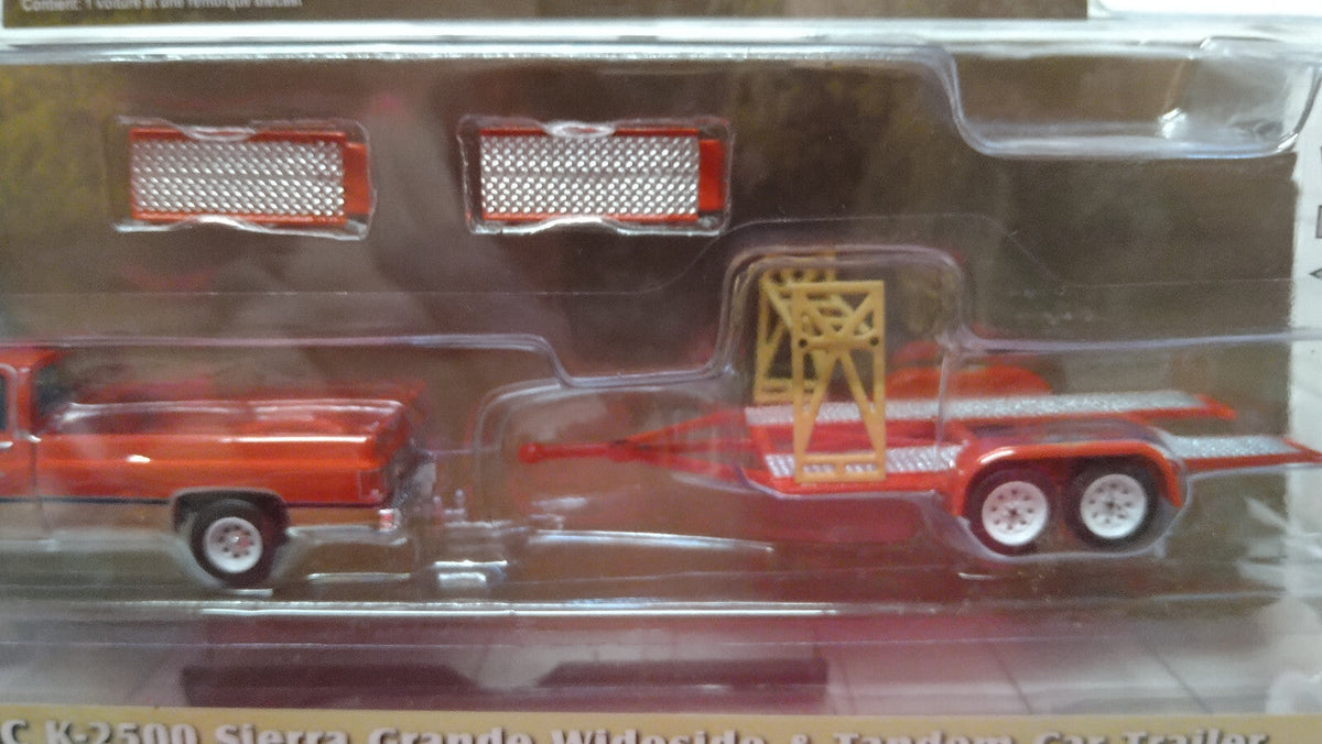 Greenlight Hitch & Tow 1982 GMC K-2500 Sierra Grande Wideside with Tandem (CT02)